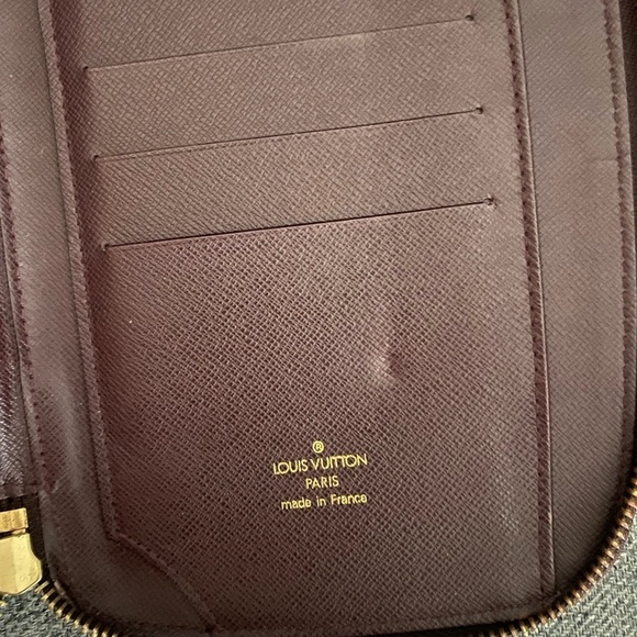 LOUIS Vuitton Atoll Organizer Wallet Taiga Leather - Picture 9 of 11